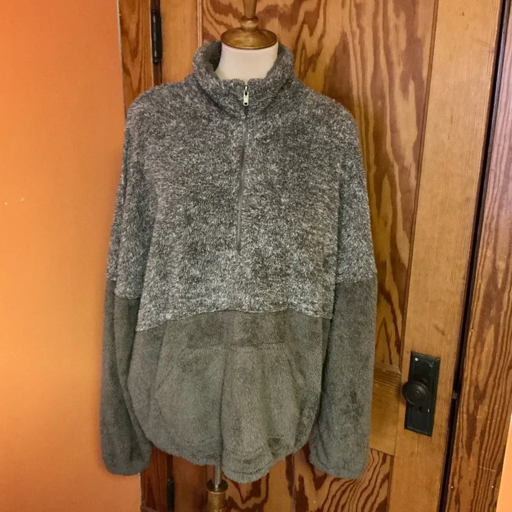 Anthropologie Entro Fleece Pullover - Image 11