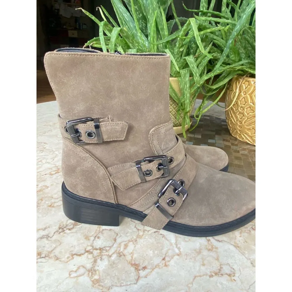Kendall & Kylie size 6 womens suede ankle boots 
New (without tags) - Image 3