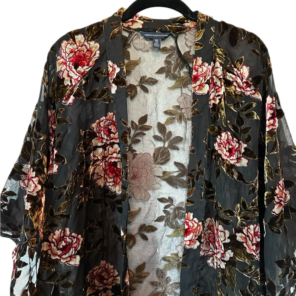 American Eagle Black Floral Velvet Burnout Kimono Cardigan Whimsigoth Size XS/S - Image 3