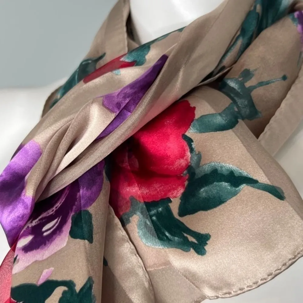 NWT Jacqueline Ferrar vintage 100% silk tan brown floral print scarf accessory - Image 3