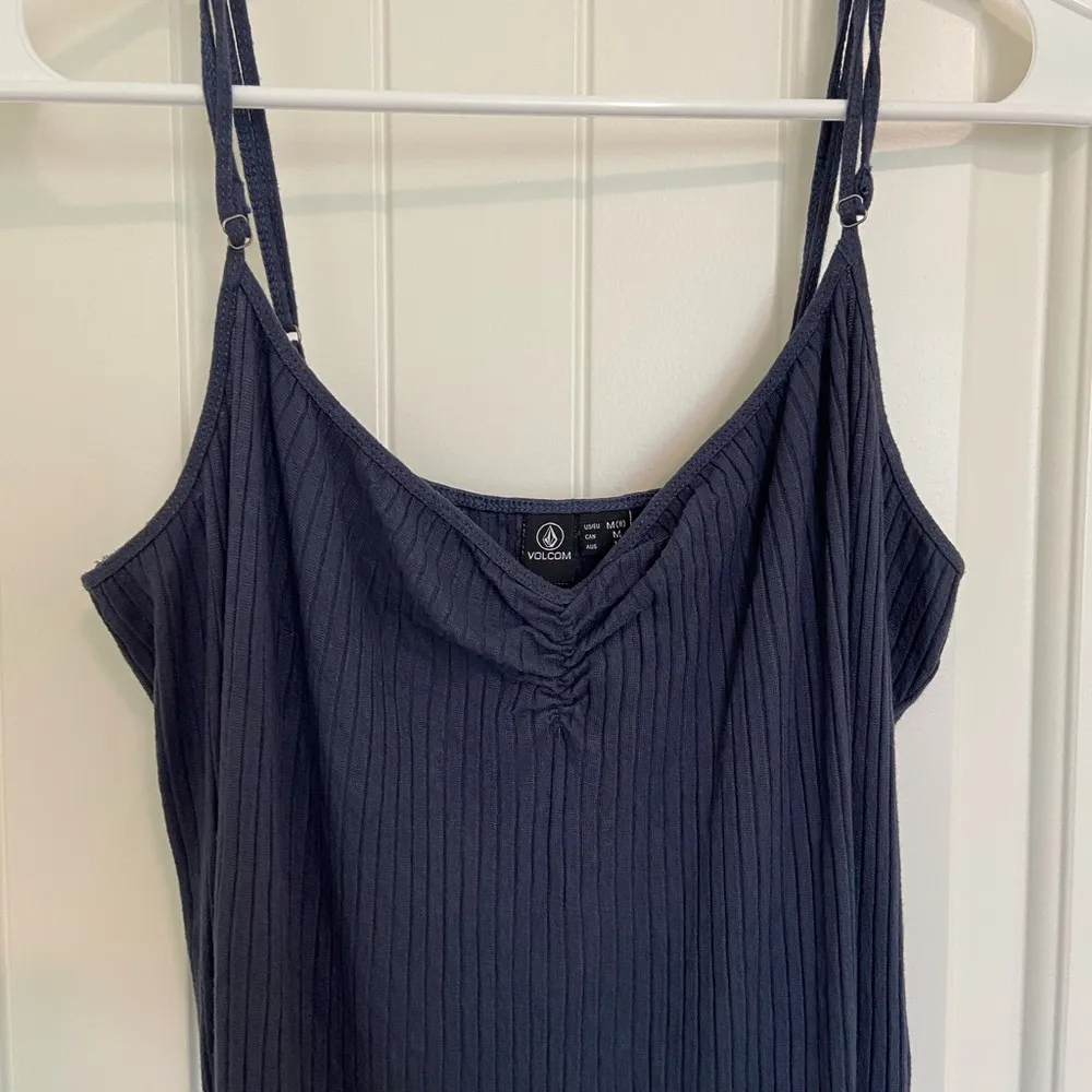 NWOT Volcom women’s‎ Let’s Go Out blue ribbed ruffle hem stretch dress medium - Image 2