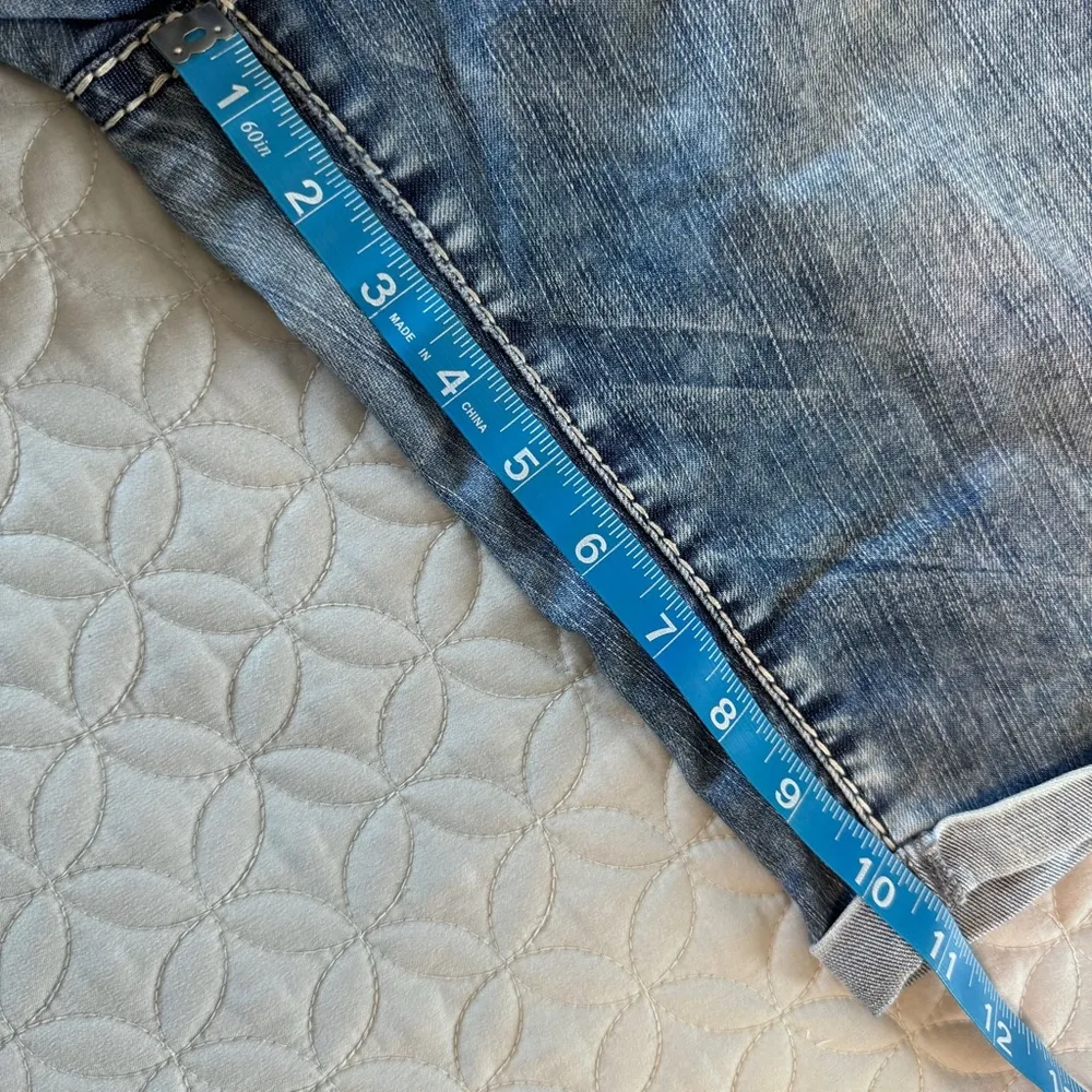 Buffalo David Bitton Denim Bermuda Shorts Size 30 Low Rise Blue Light Wash - Image 11