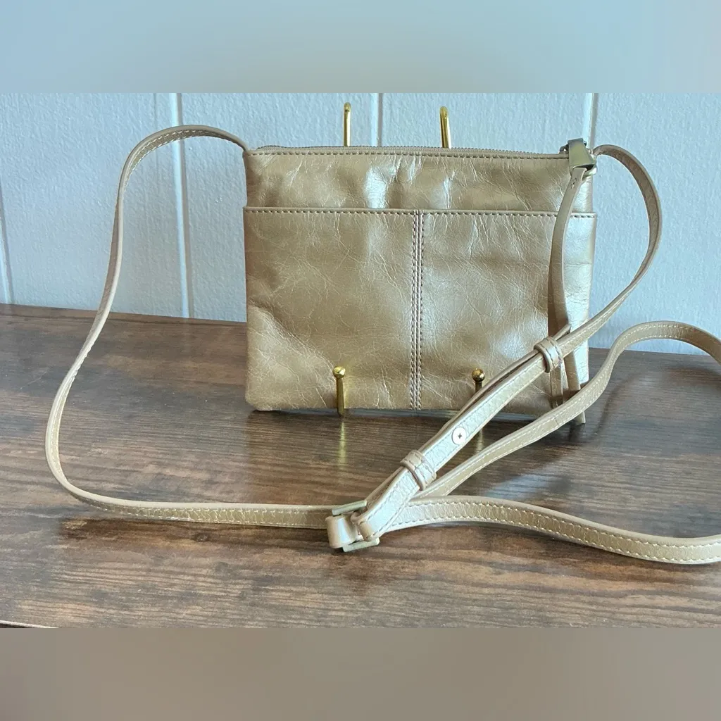 Rare Vintage Gold Distressed Leather Hobo International Crossbody Handbag Bag - Image 2