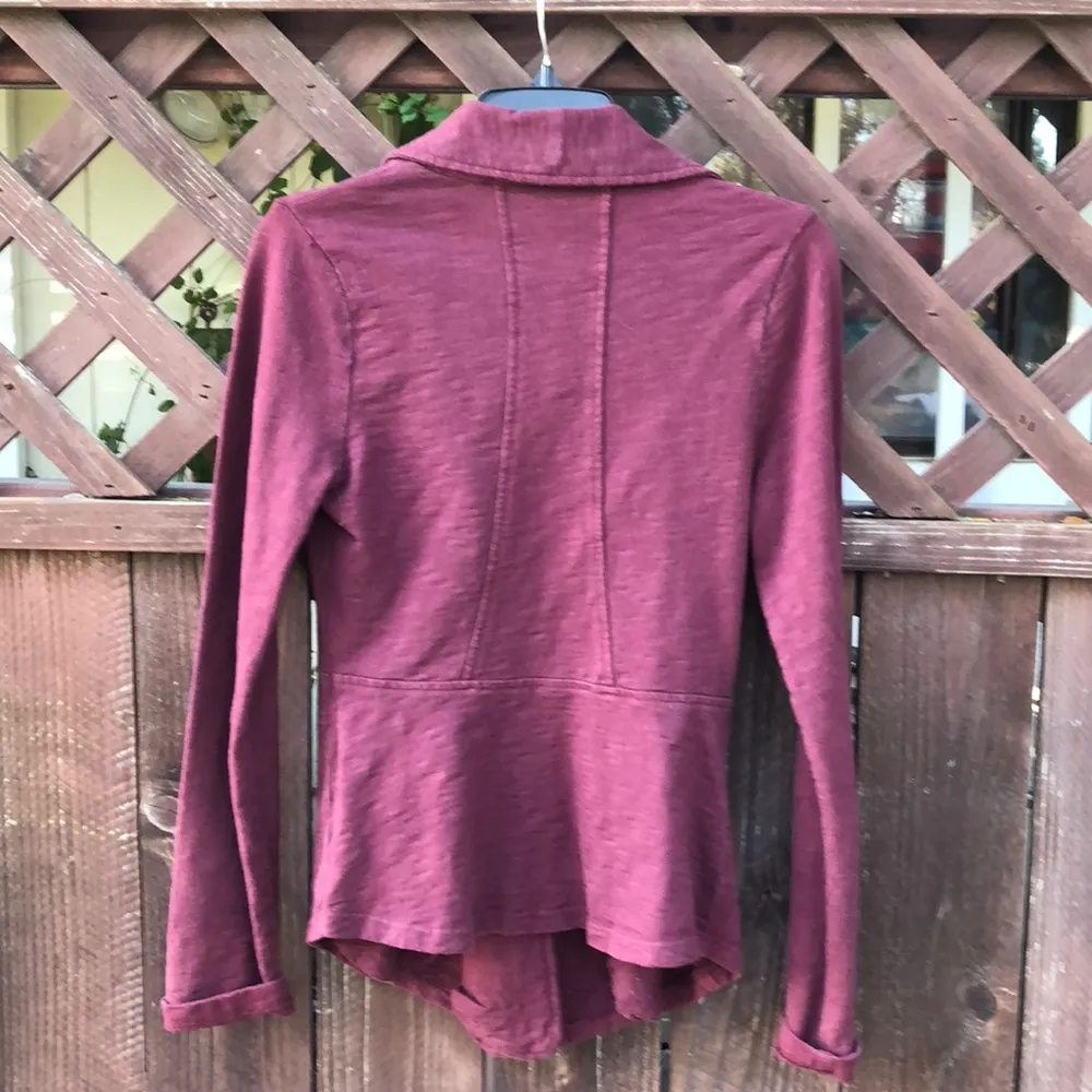 Stretch Terri blazer with two buttons - Image 2