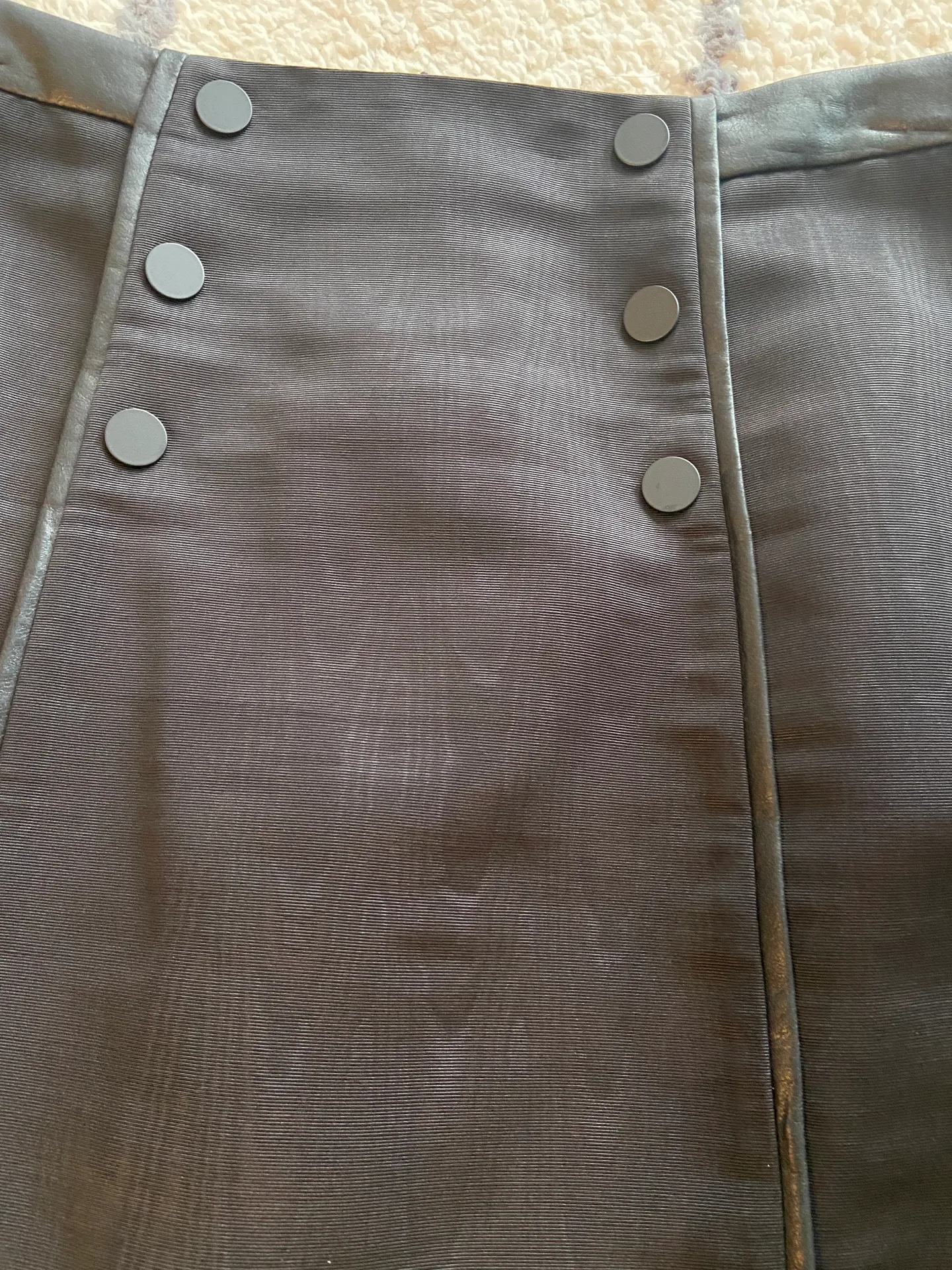 MAXAZRIA BLACK SKIRT IN SIZE MEDIUM - Image 4