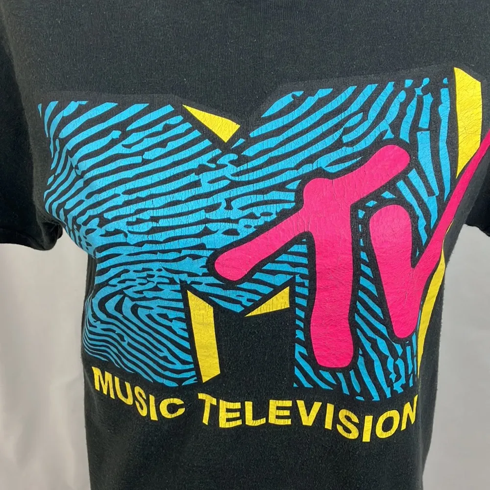 MTV Black Short Sleeves Graphic T - Image 2
