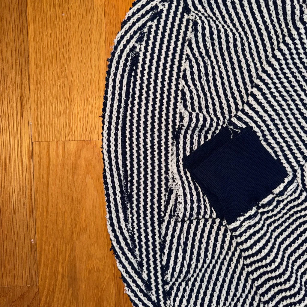 American Eagle Outfitters Striped Sweatshirt - Image 2