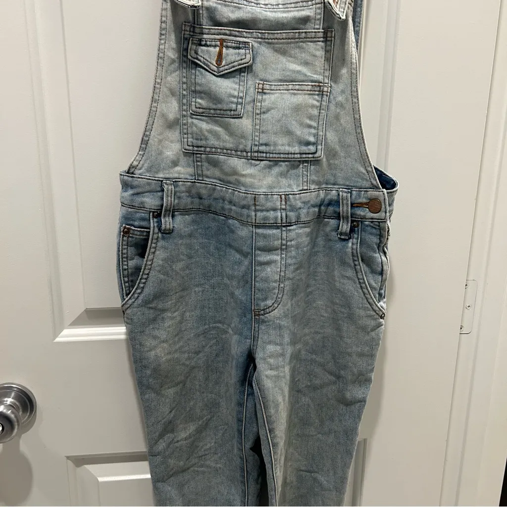 Free People Skinny Distressed Denim Overalls SIZE 25 - Image 4