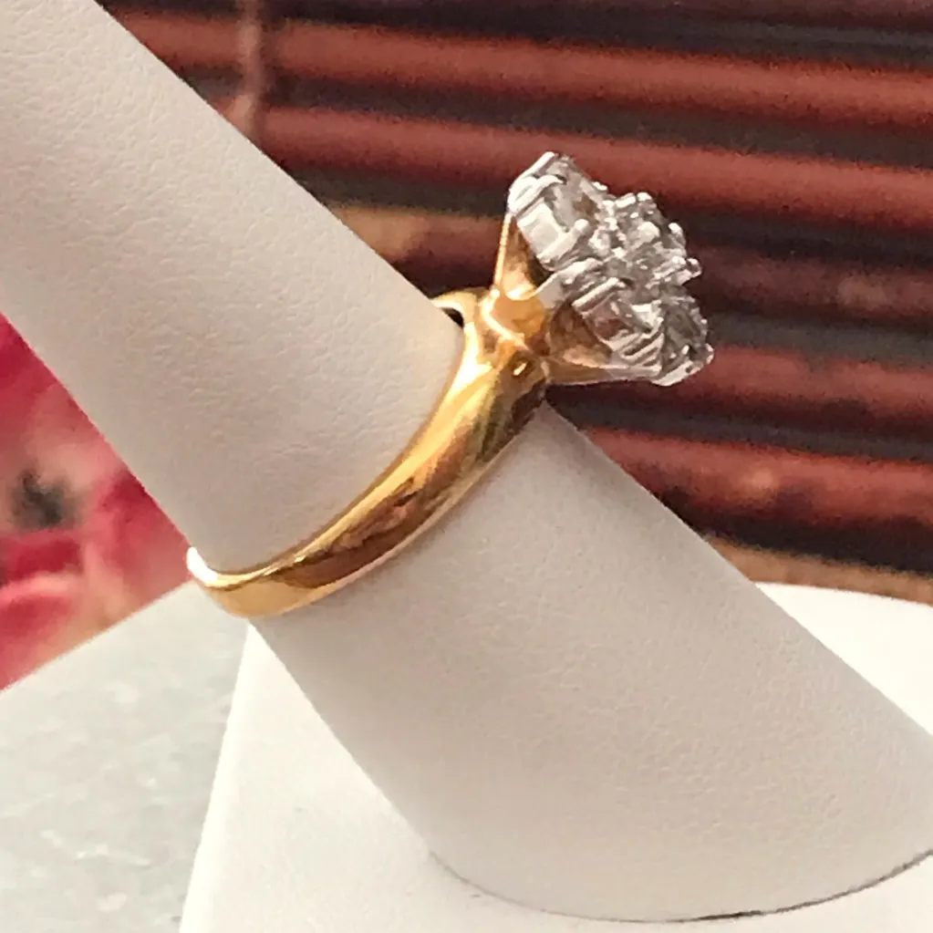 Faux Diamond Cluster Gold Tone Cocktail Ring Size 7 - Image 4