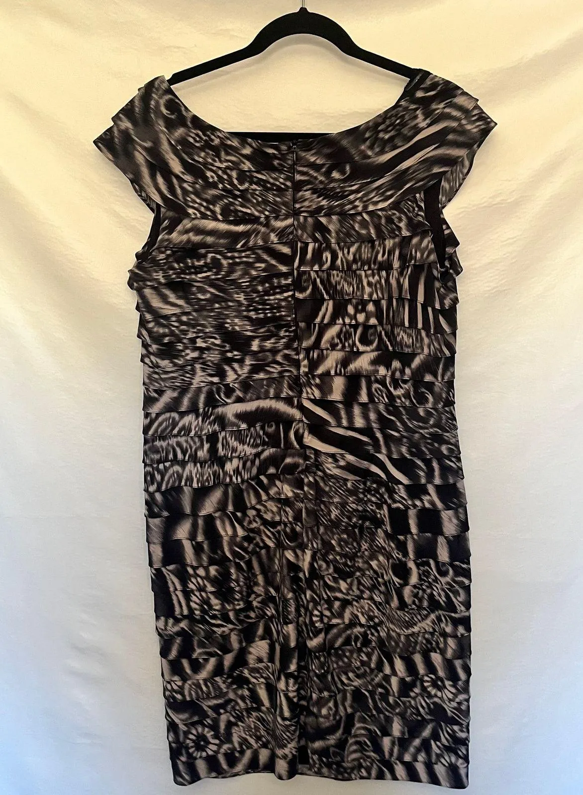 Adrianna Papell Ruffle Sheath Dress Sz 14 Tiered Abstract Glam Art Deco Cocktail - Image 8