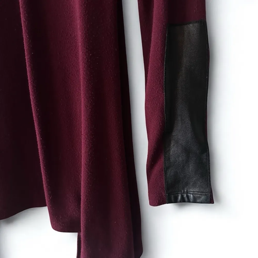 Karen Kane Burgundy Tunic Top with Vegan Leather Detail Women's Size M - Image 4