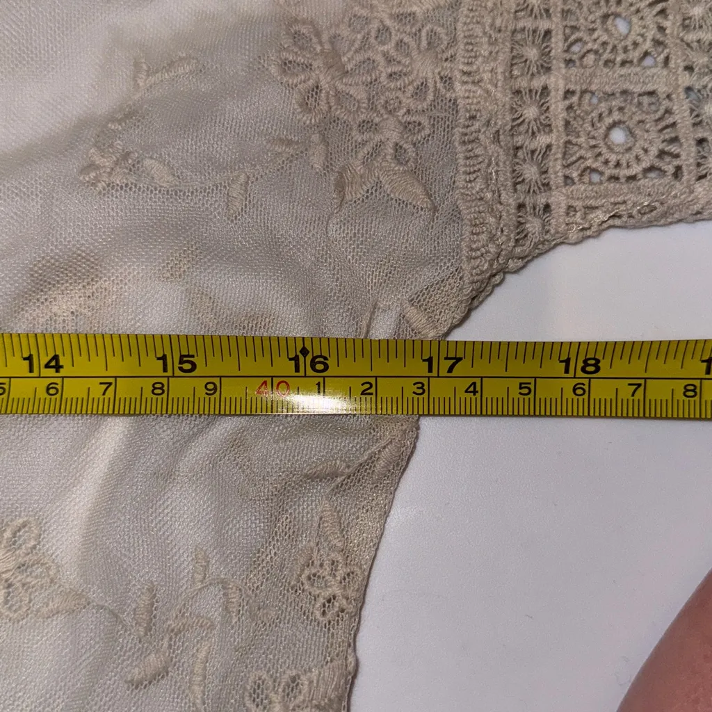 Maurices Ivory Sheer Lace Open Front Cropped Kimono Cardigan size M - Image 6