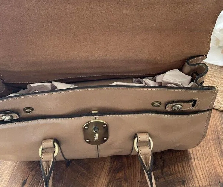 NWOT Gorgeous Patricia Nash Vienna Satchel Italian Leather Hand Bag Biscuit​ - Image 5