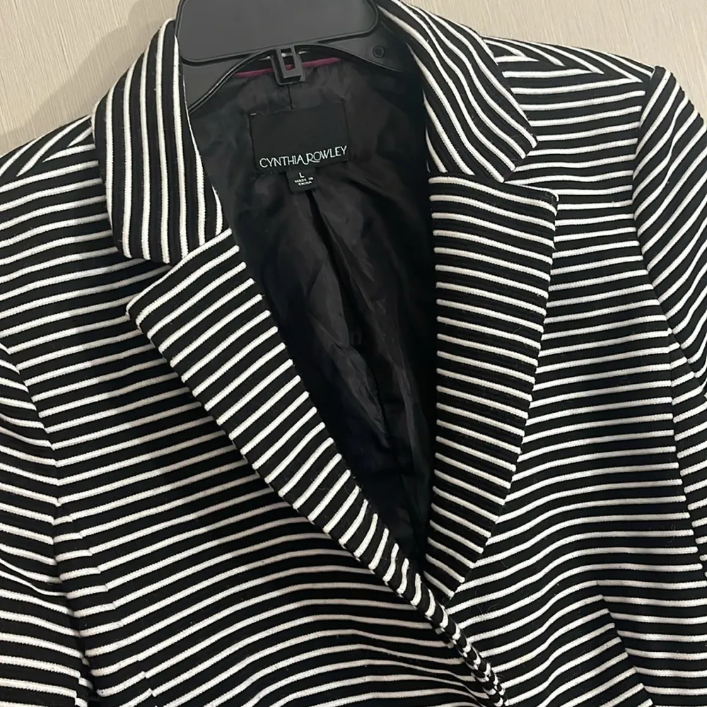 Cynthia rowley blazer black white striped large - Image 3