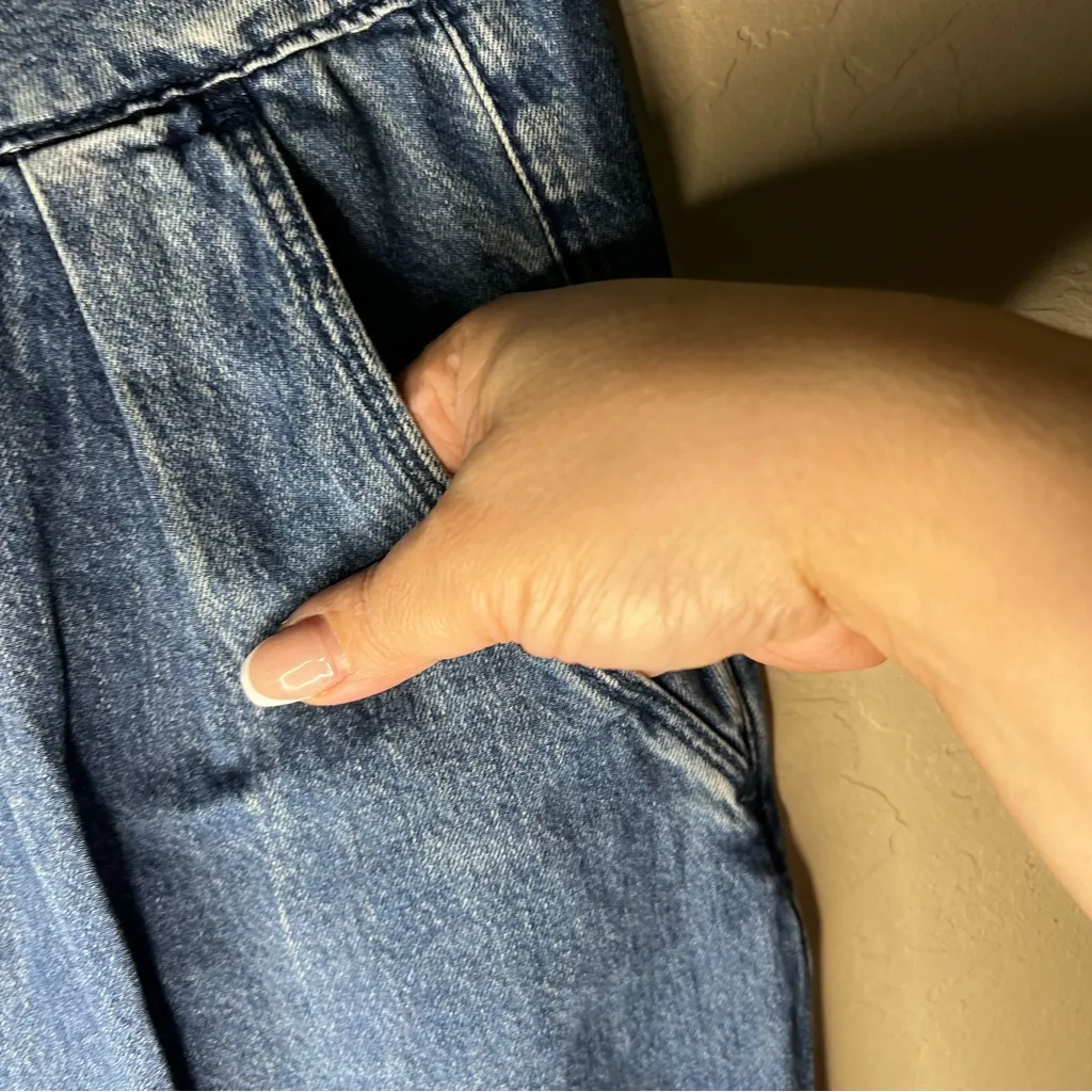 Blank NYC The Balloon Bo Legged High Rise Pleated Flowy Trouser Denim Jeans - Image 5