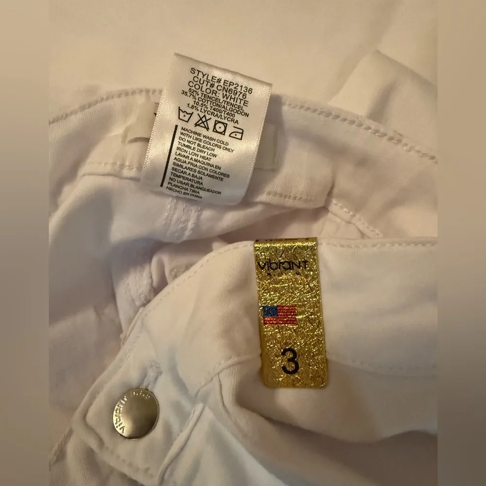 Vibrant high waist White Flare Pants size 3 - Image 12