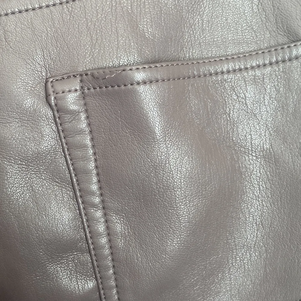 WILFRED MELINA SPARROW TAUPE MOINEAU High-Rise Vegan Leather Pant Size 4 - Image 5