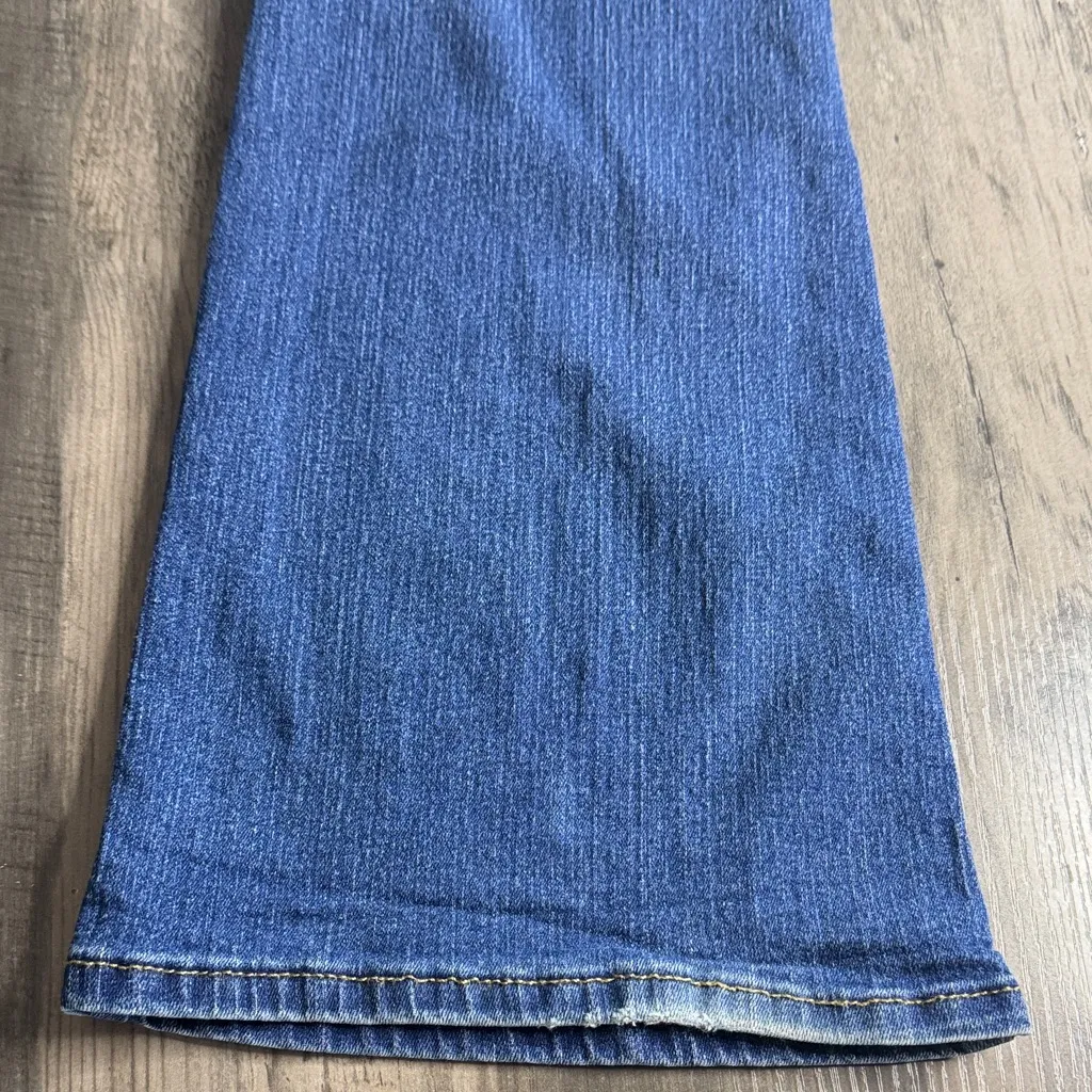 Levi's Signature Modern Boot Cut Jeans - Image 8