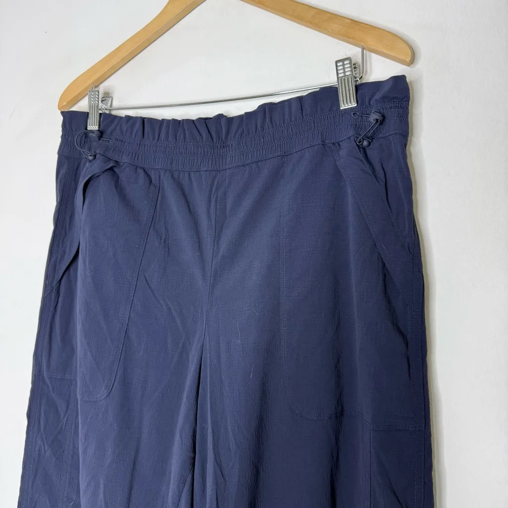 Athleta Trekkie High Rise Parachute Pants Women’s 14 Navy - Image 8