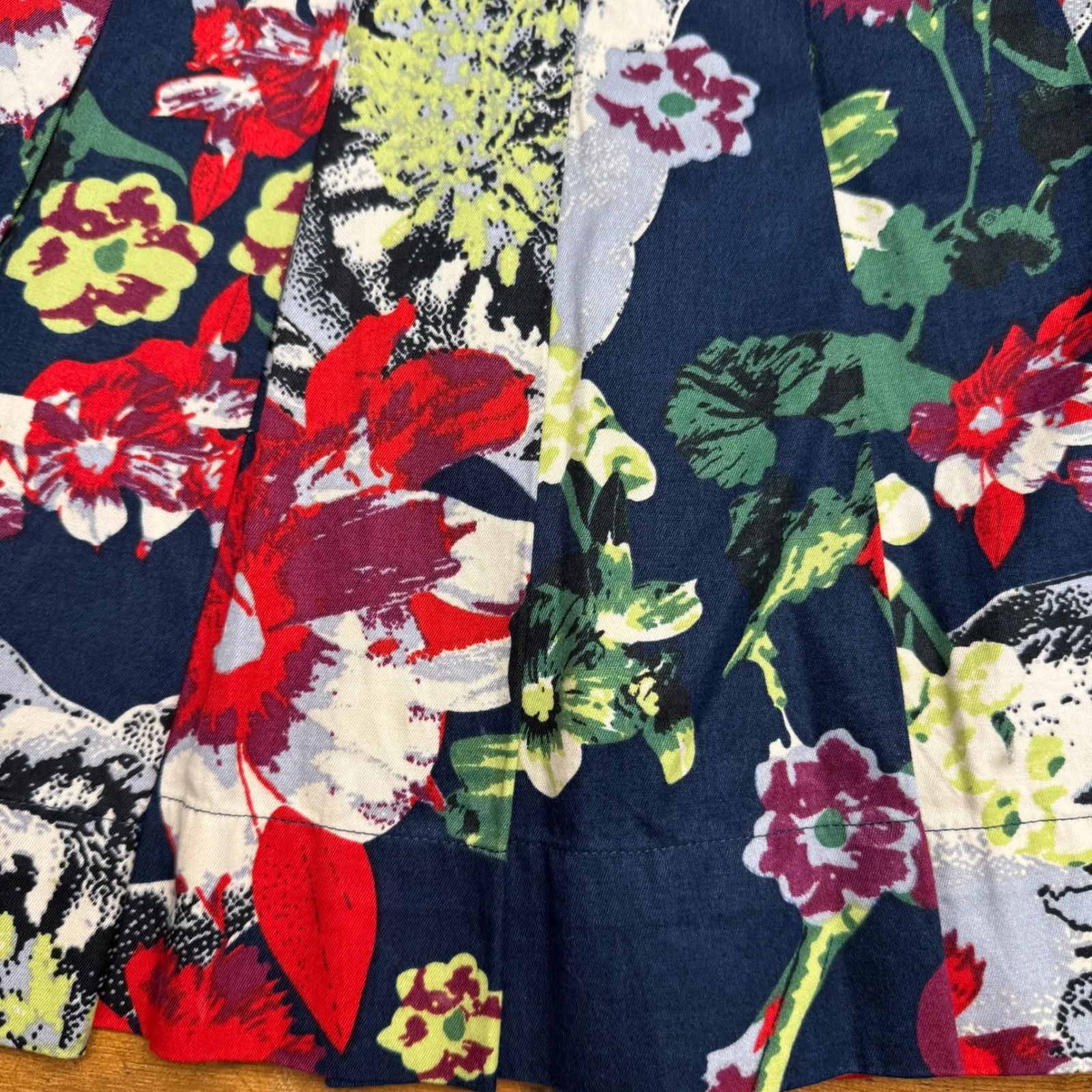 GO International Pleated Floral Print Skirt Navy‎ Red Yellow Women's Size 1 Blue - Image 2