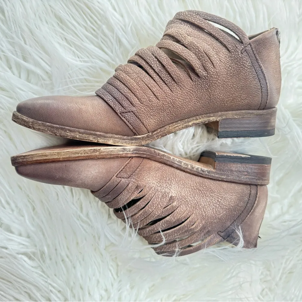 Free People “Lost Valley” Leather Ankle Boot Distressed Straps in Grayish Tan 38 - Image 6