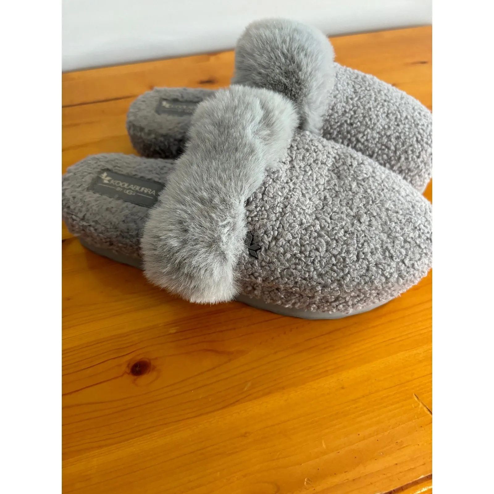 Koolaburra Fuzzy Slippers Cozy Faux‎ Fur Slip On Slides Gray Size 9 - Image 6