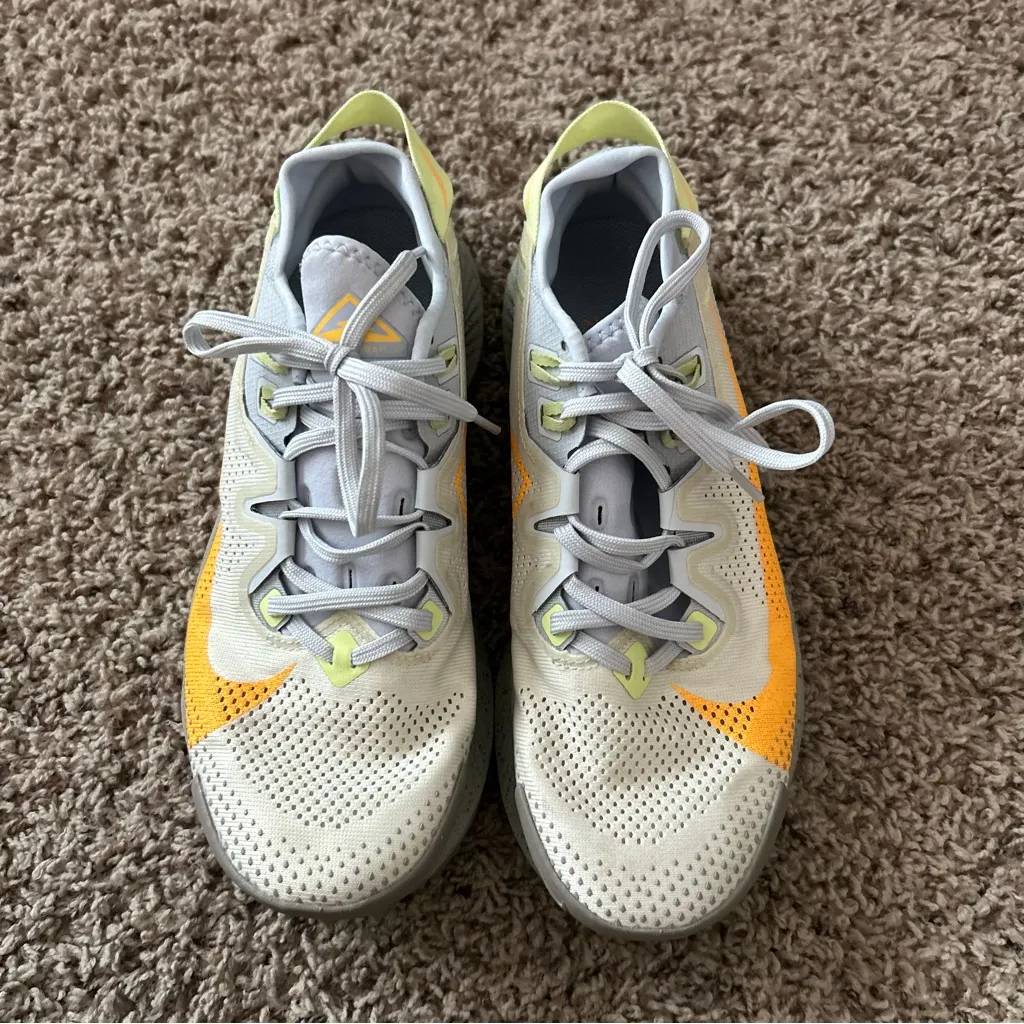 Nike Pegasus Trail 2 Pure Platinum Laser Orange Tennis Shoes Size 9.5 - Image 2