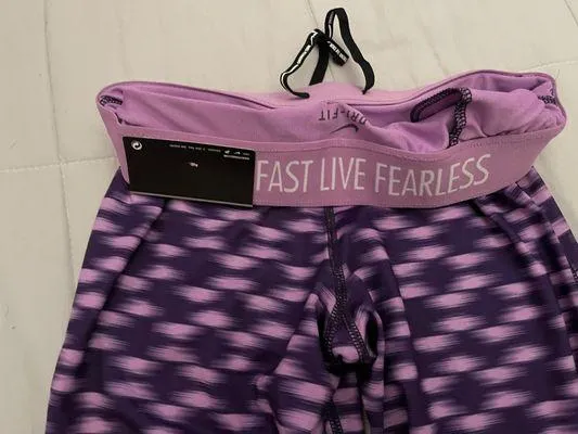 Purple Capri Leggings - Image 2