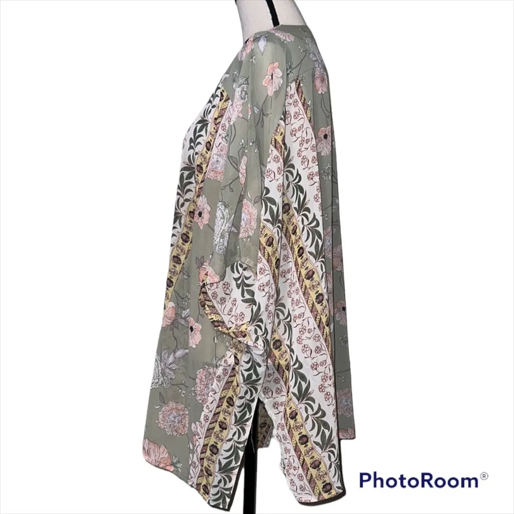 UMGEE medium/large kimono light green floral sheer cover up casual wear flaw - Image 8