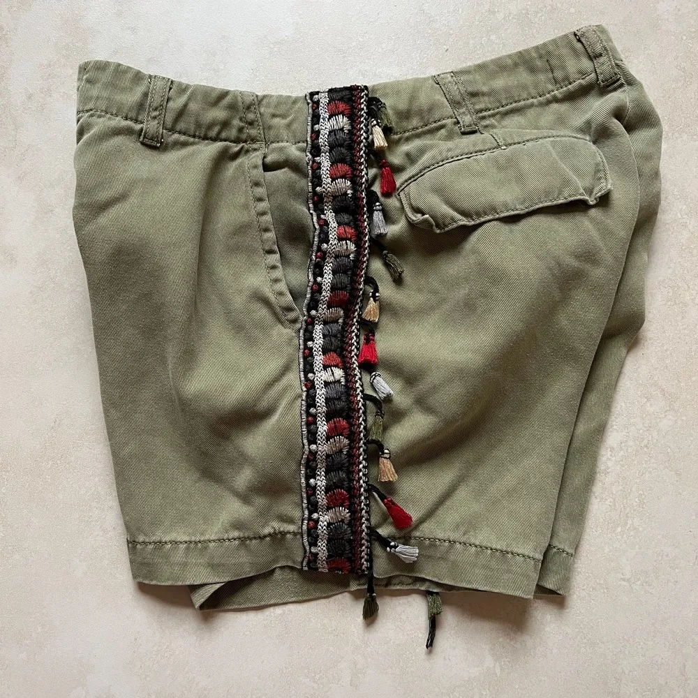 Zara Green Woven Embroidered Tassel Shorts Size 4 - Image 6