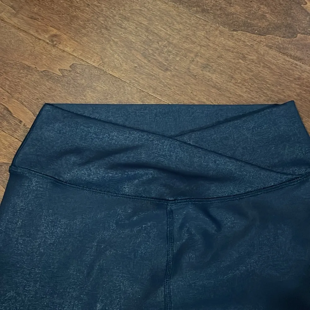 Foil Print Crossover Legging True Navy Blue Size M - Image 2