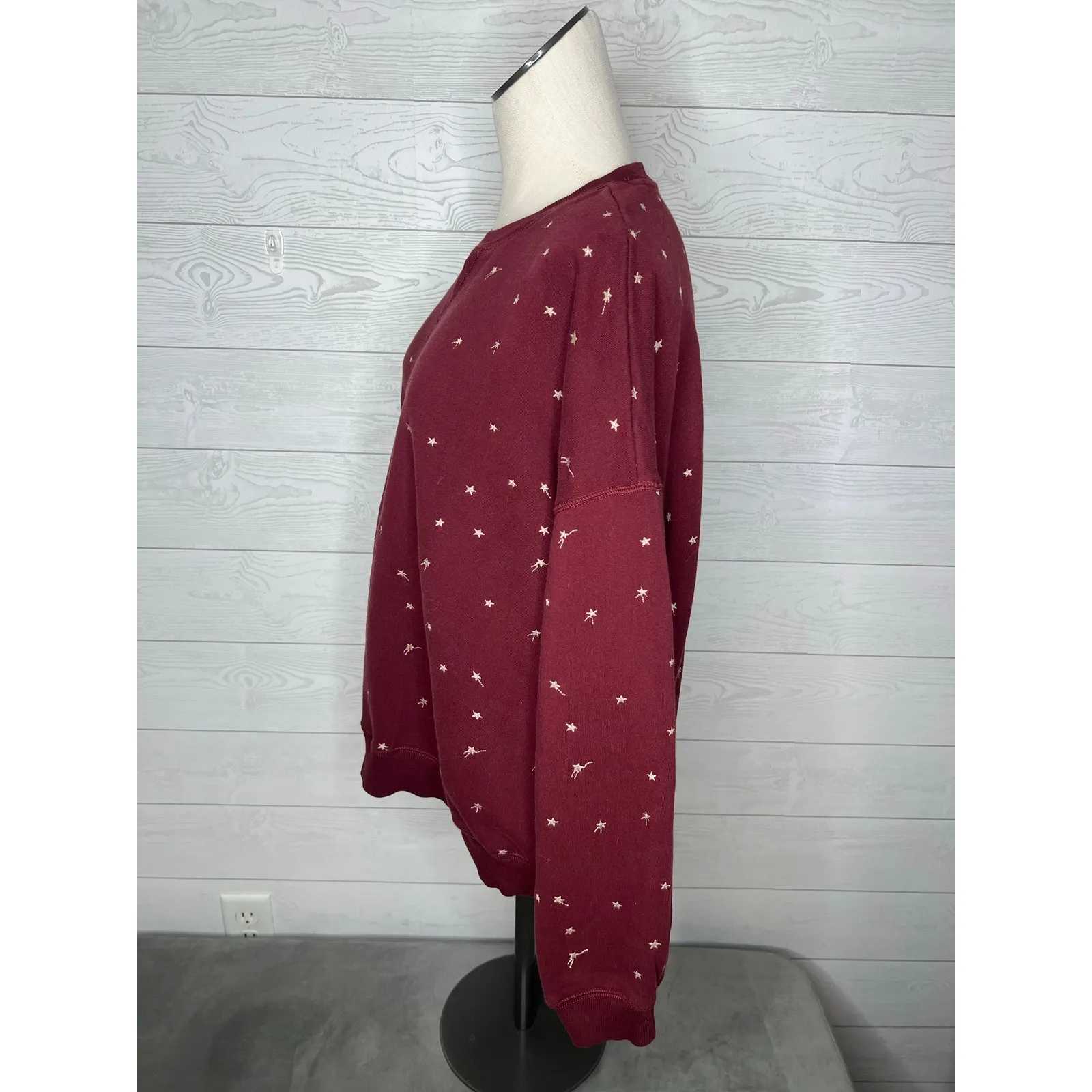 Lou & Grey deep burgundy sweatshirt with stars & shooting star print Size XXL - Image 2