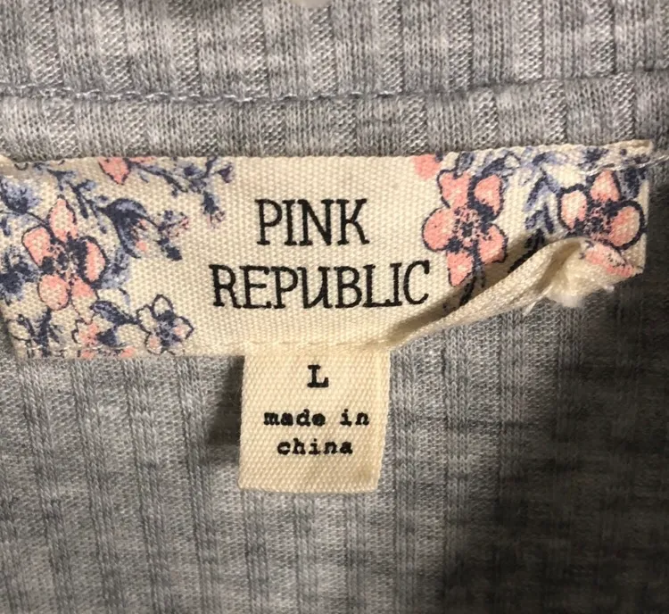 Grey Rubbed Short Sleeve Mock Neck Top - Image 4