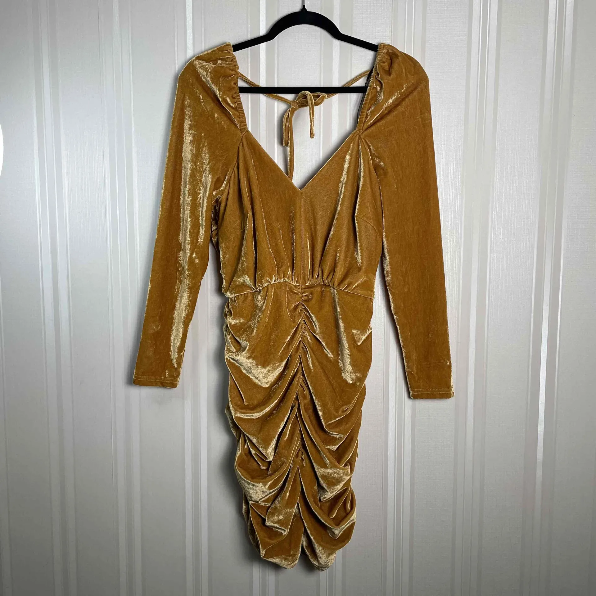 New‎ Mink Pink Women's Golden Bodycon Velvet Touch Ruched Dress Large - Image 2