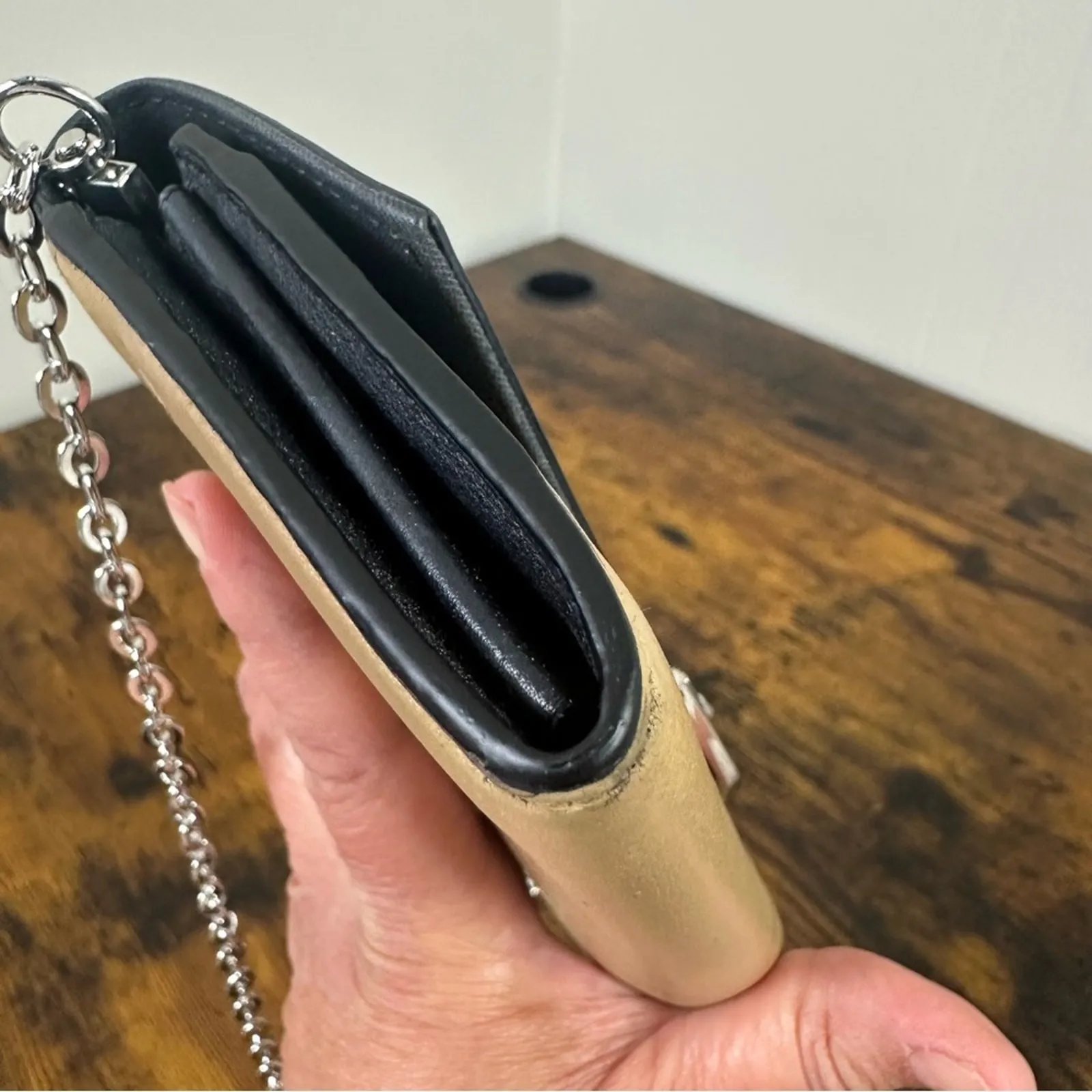 Fendi‎ Leather Envelope Wallet Black Beige Authentic - Image 11