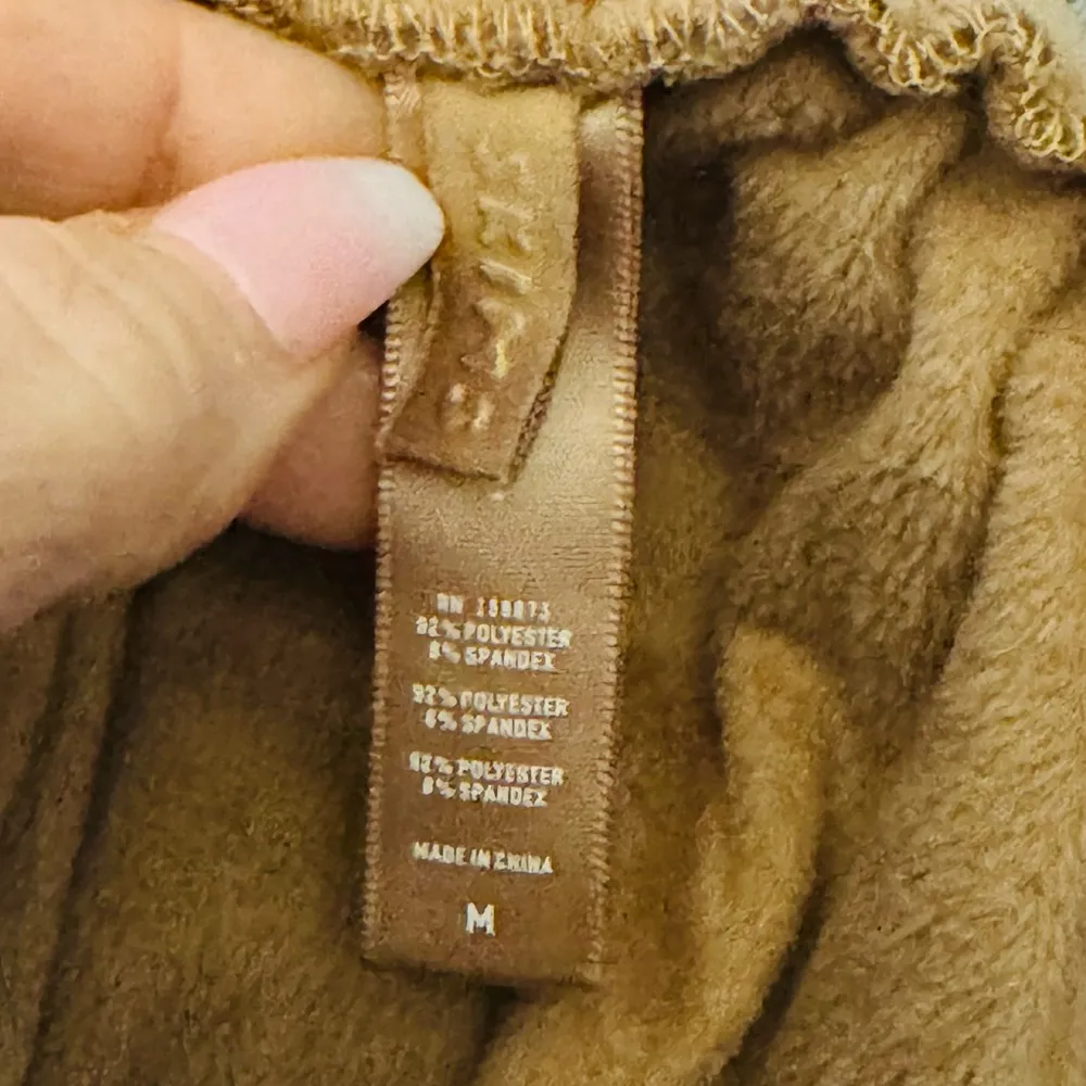 SKIMS Velour Lounge Jogger Set in Sienna Brown - Image 9