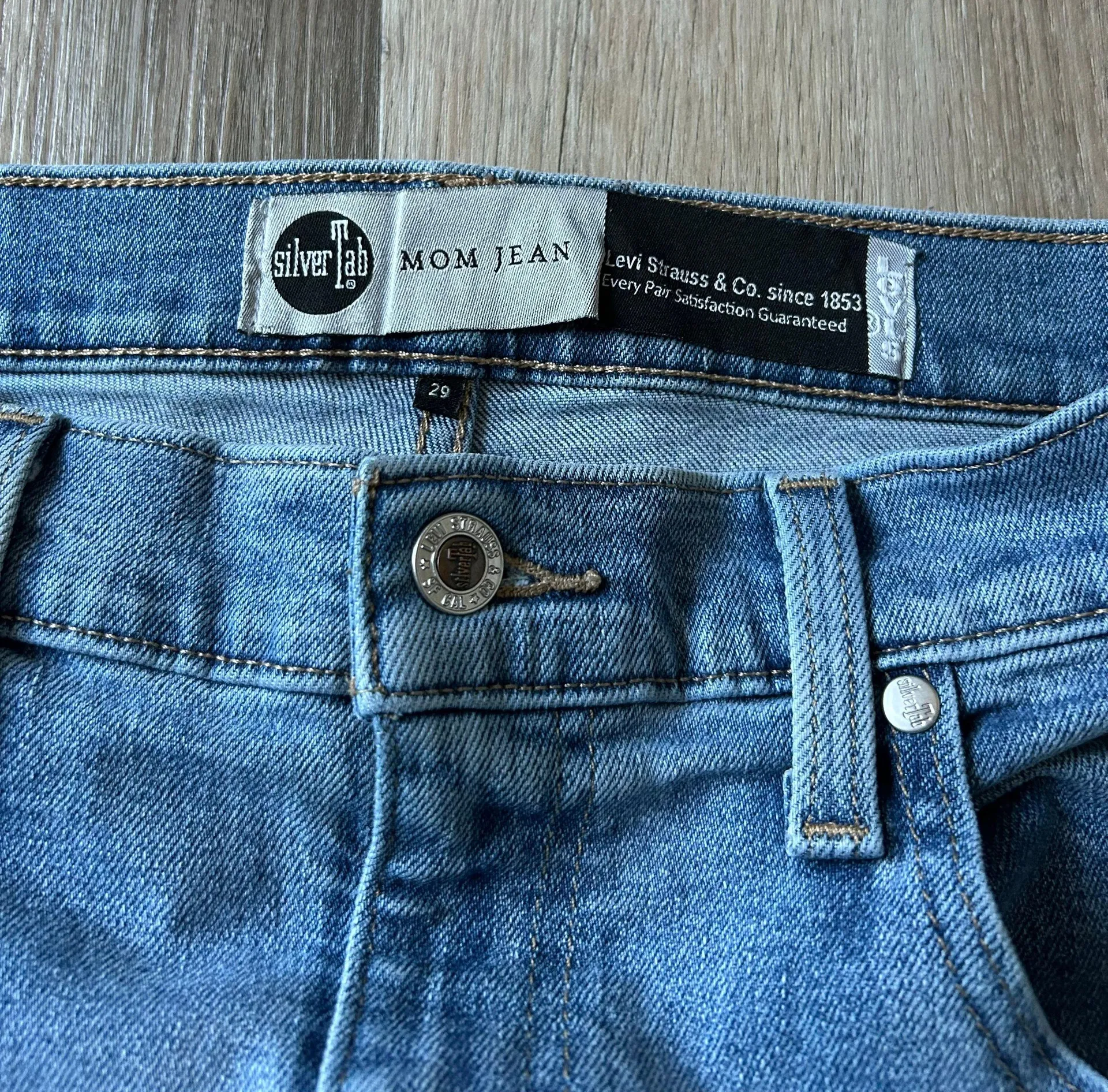 Levi’s Mom Jeans - Image 4