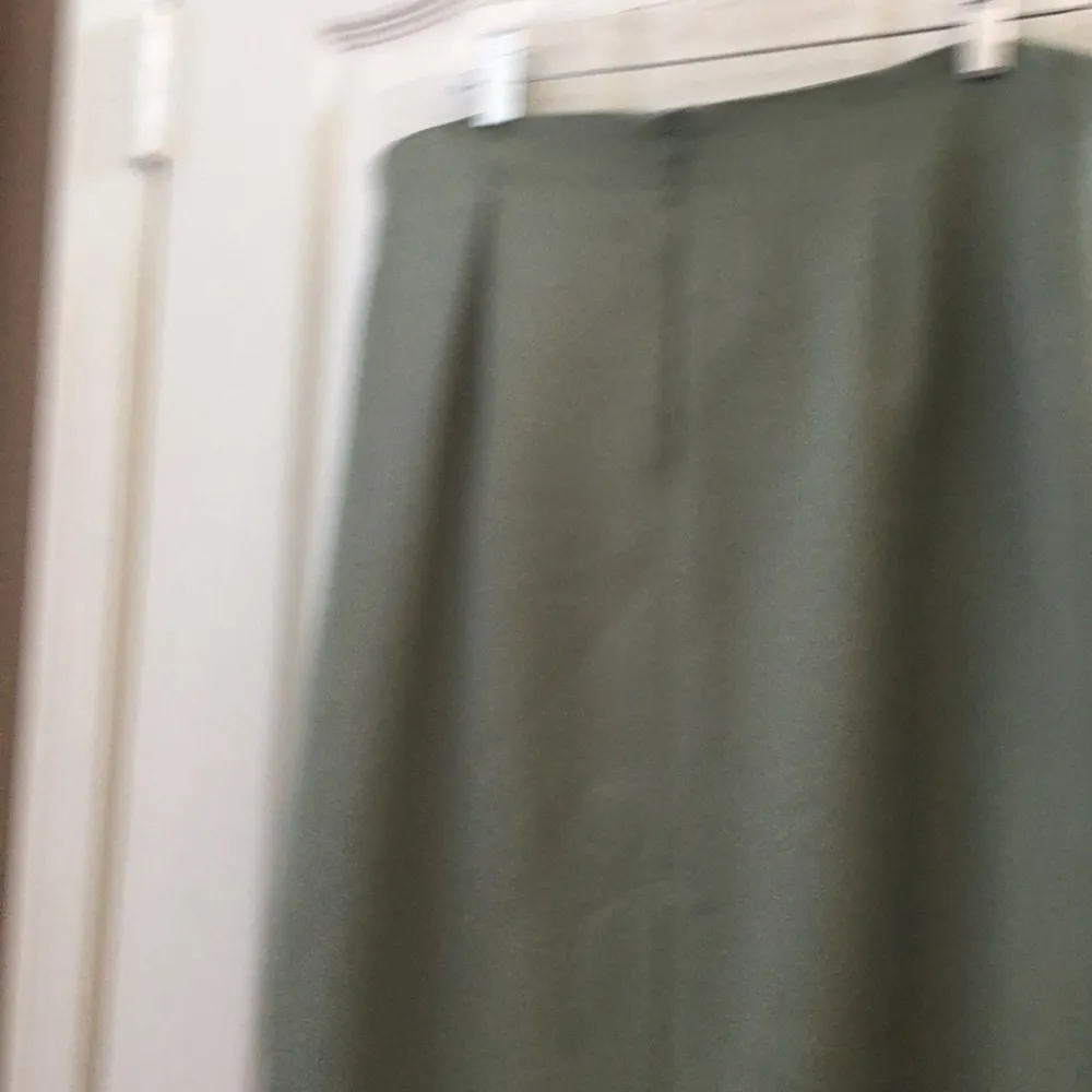 FINAL MARKDOWN LADIES jones wear skirt 14 - Image 3