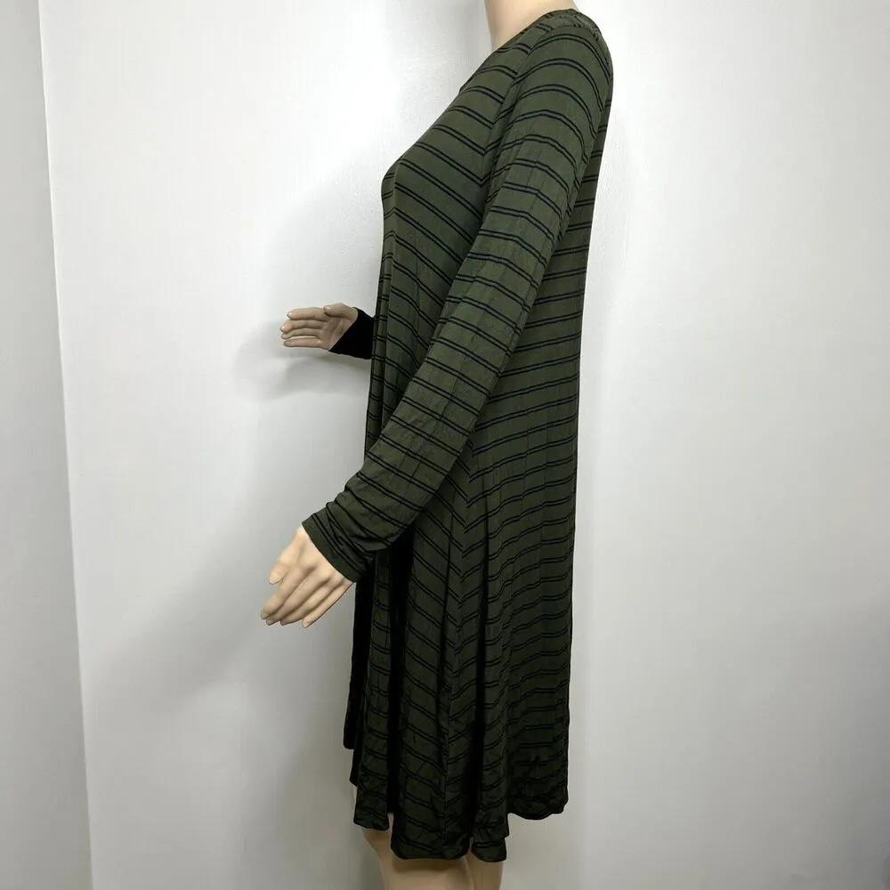 Old Navy Green Striped Long Sleeve Dress - Image 2