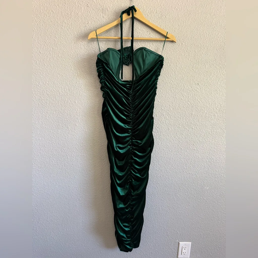 NWT DressDecode Green Velvet Dress Peakaboo Cut Out Halter Size Large‎ Ruched - Image 3