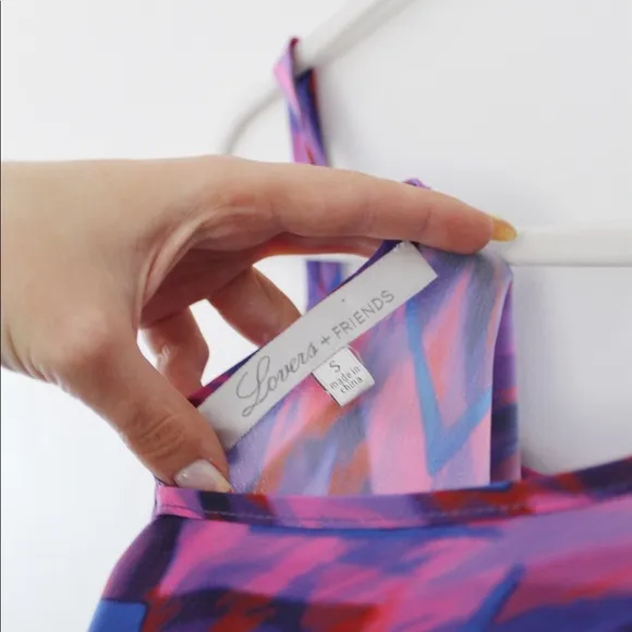 Flowy Patterned Top NWOT - Image 5