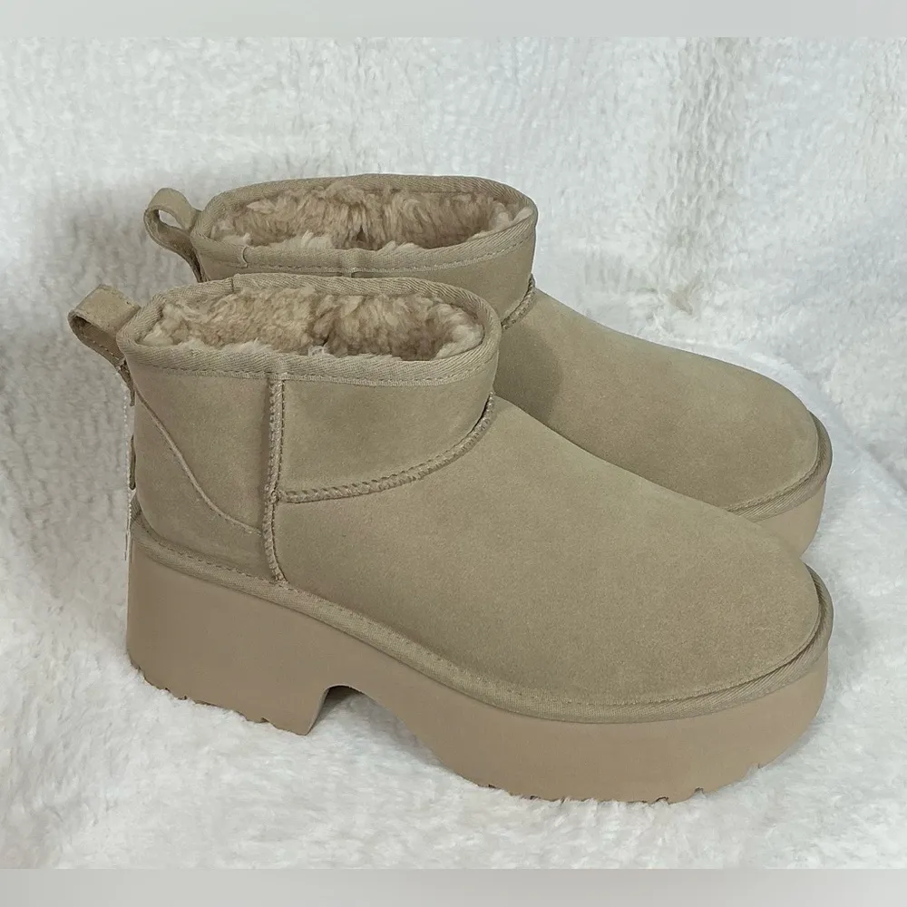 UGG Women's Tan Winter Boots Mini - Image 3