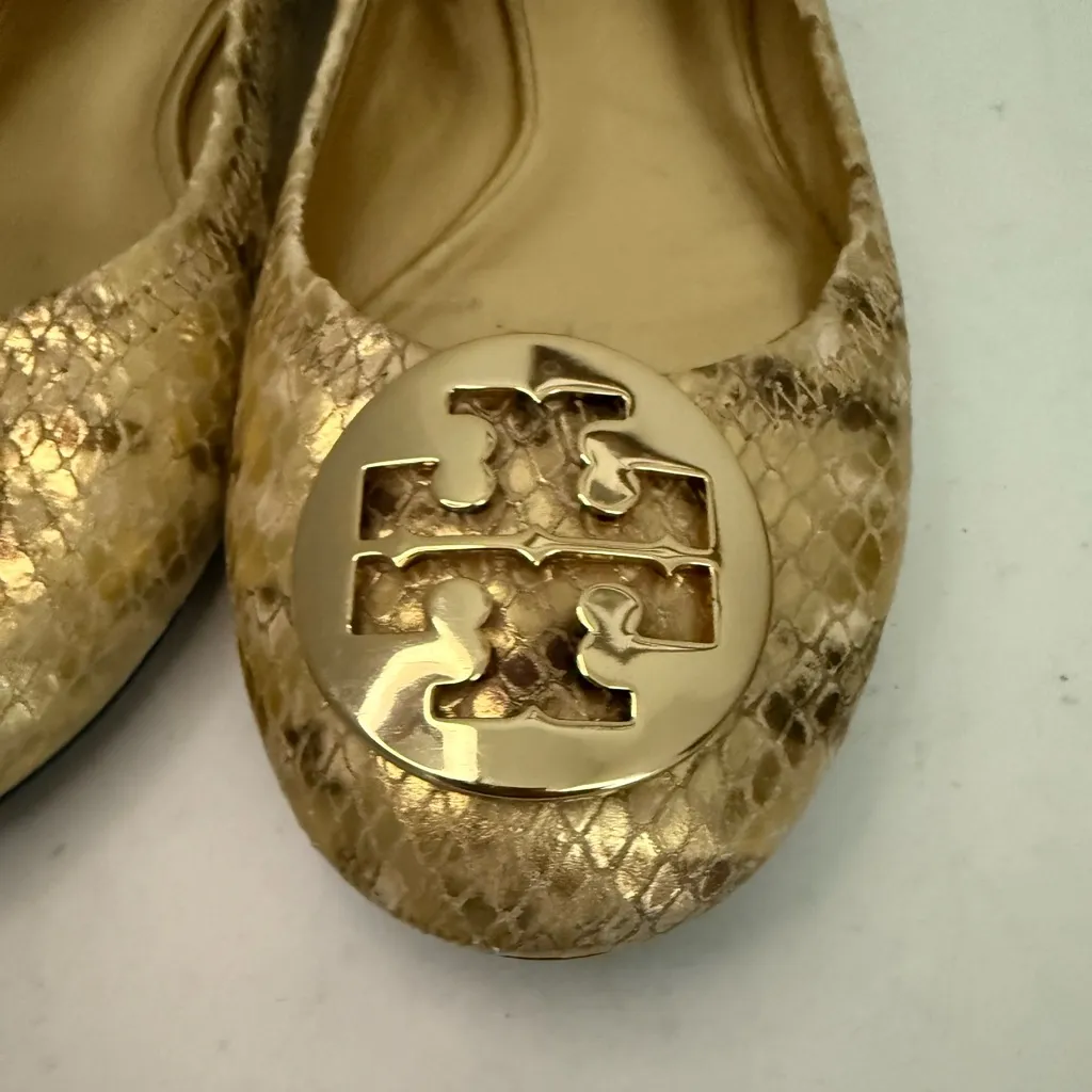 TORY BURCH Reva Metal Fiesta Snake Print Ballet Flat Coconut Beige / Gold Size 7 - Image 10