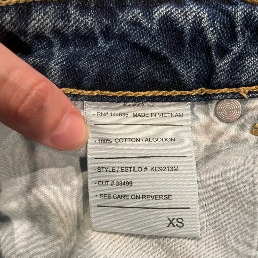 KanCan Medium Wash Denim Shorts - Image 5