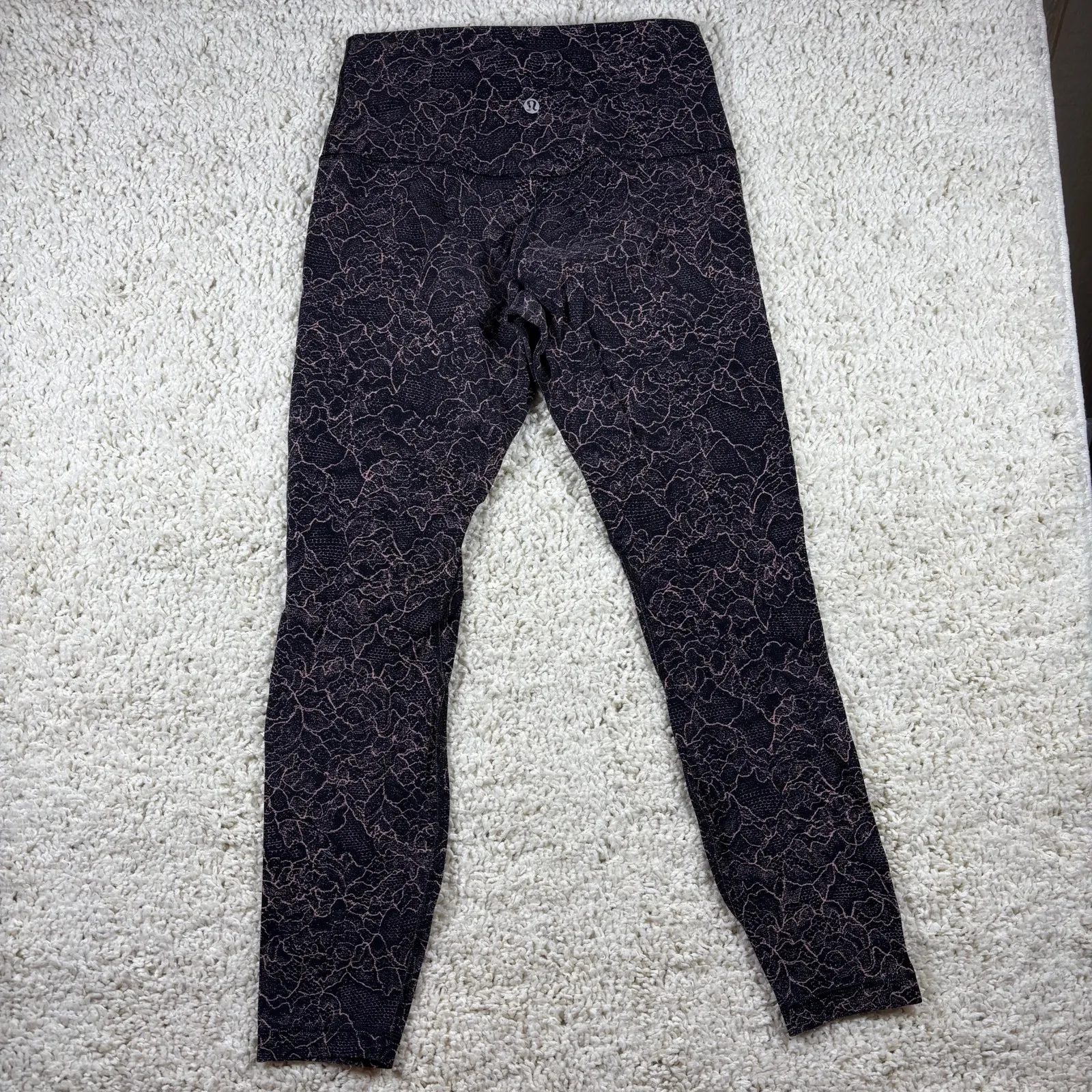 Lululemon Size 6 Black Pink Lace Print Align High Rise Leggings Yoga Pants - Image 5