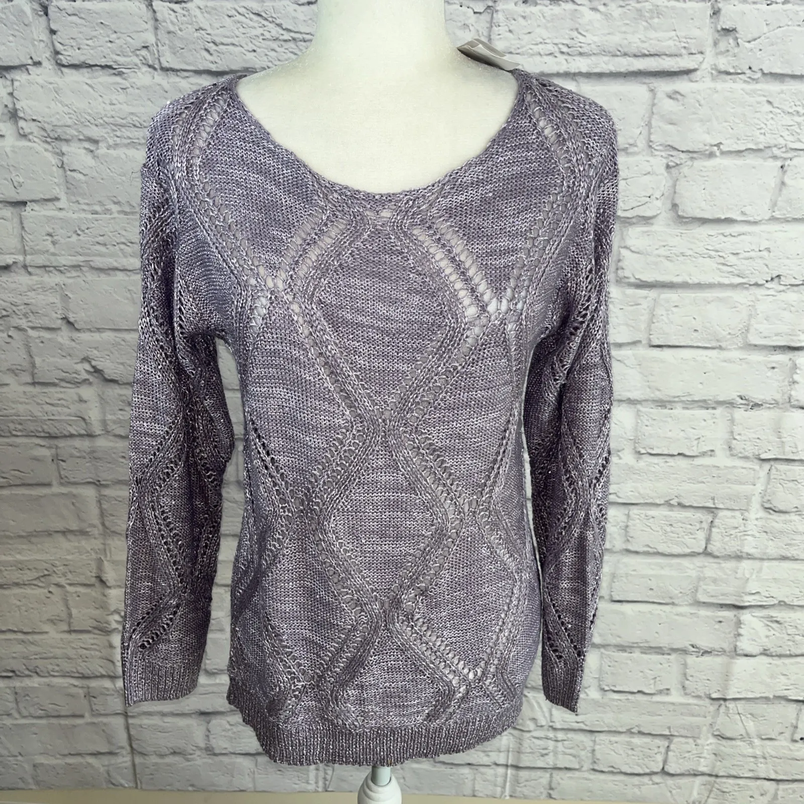 Soho New York & Co. Women's NWT Casual Lavender Sequin Sparkle Sweater Size XS - Image 7