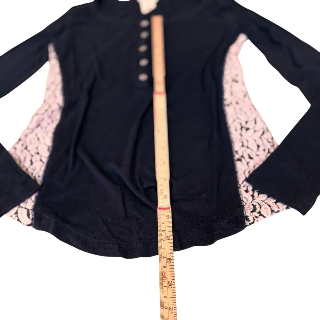 Andrea Jovine Black Long Sleeve Henley Top Contrast White Rose Lace Panels Sz S - Image 9