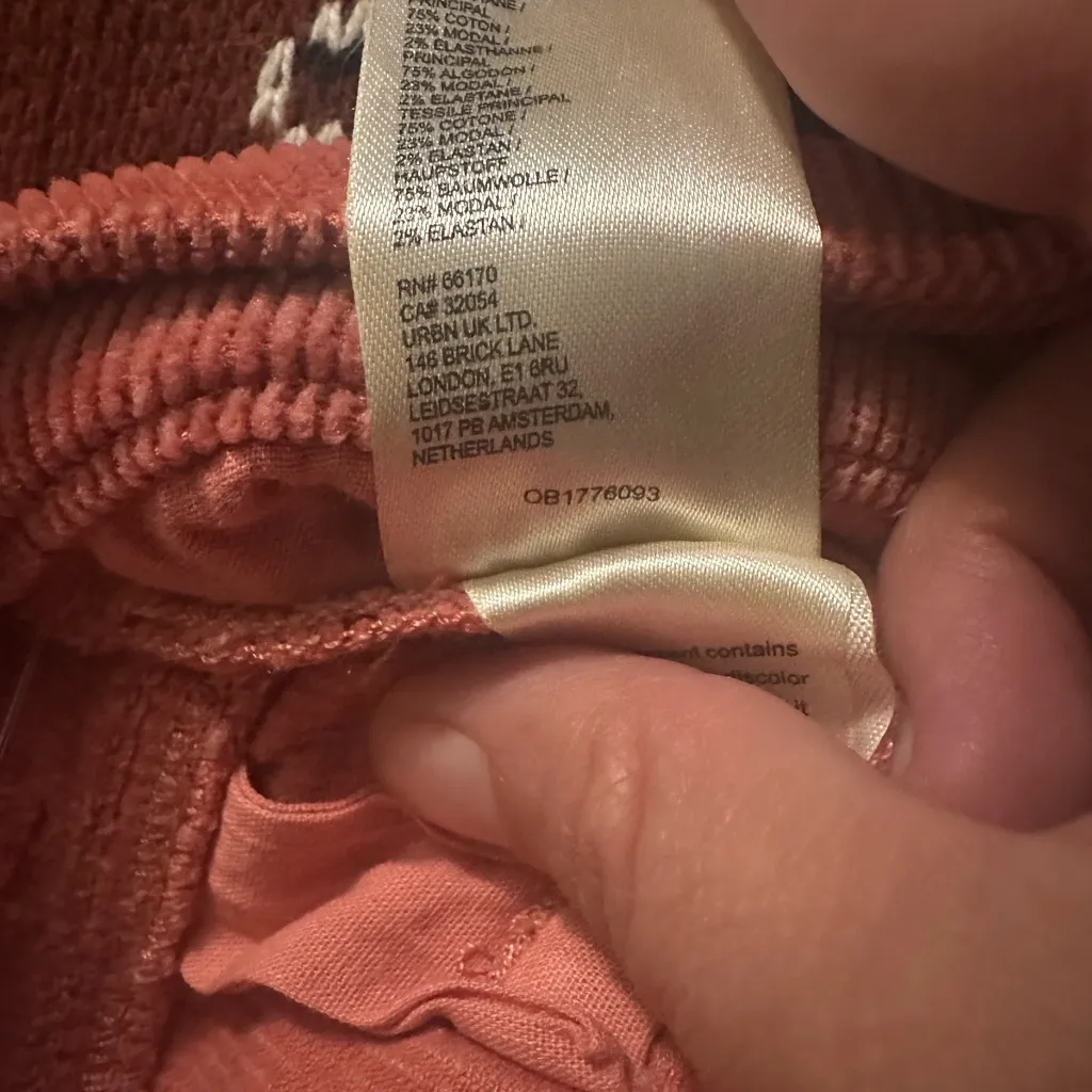 Anthropologie Pilcro The Yaya Mid-Rise Corduroy Crop Pants Color Pink/Rose 30 - Image 6