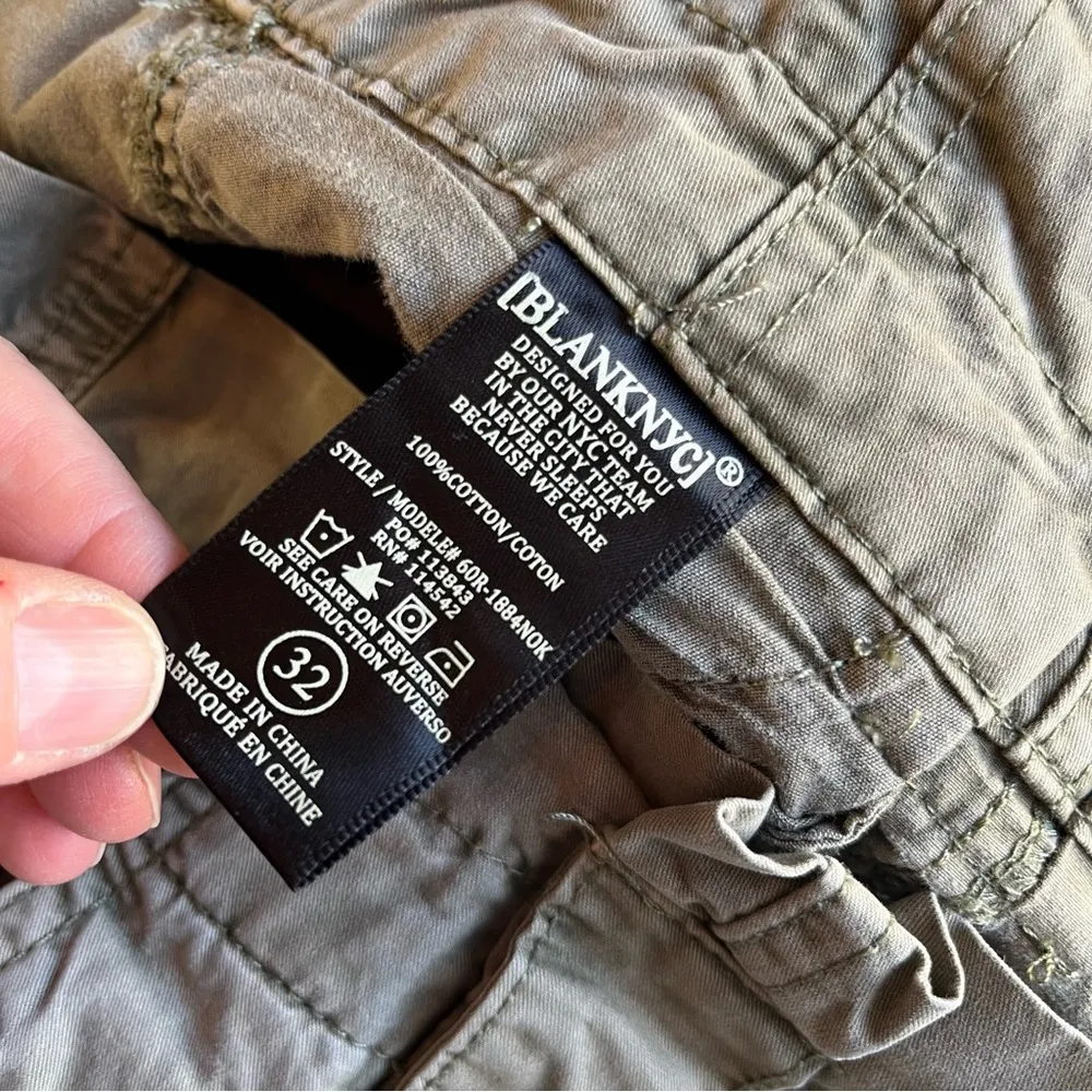 Blank NYC Paperbag Pants Green Tan 32 Womens Highrise Loosefit Comfy 
Great cond - Image 5