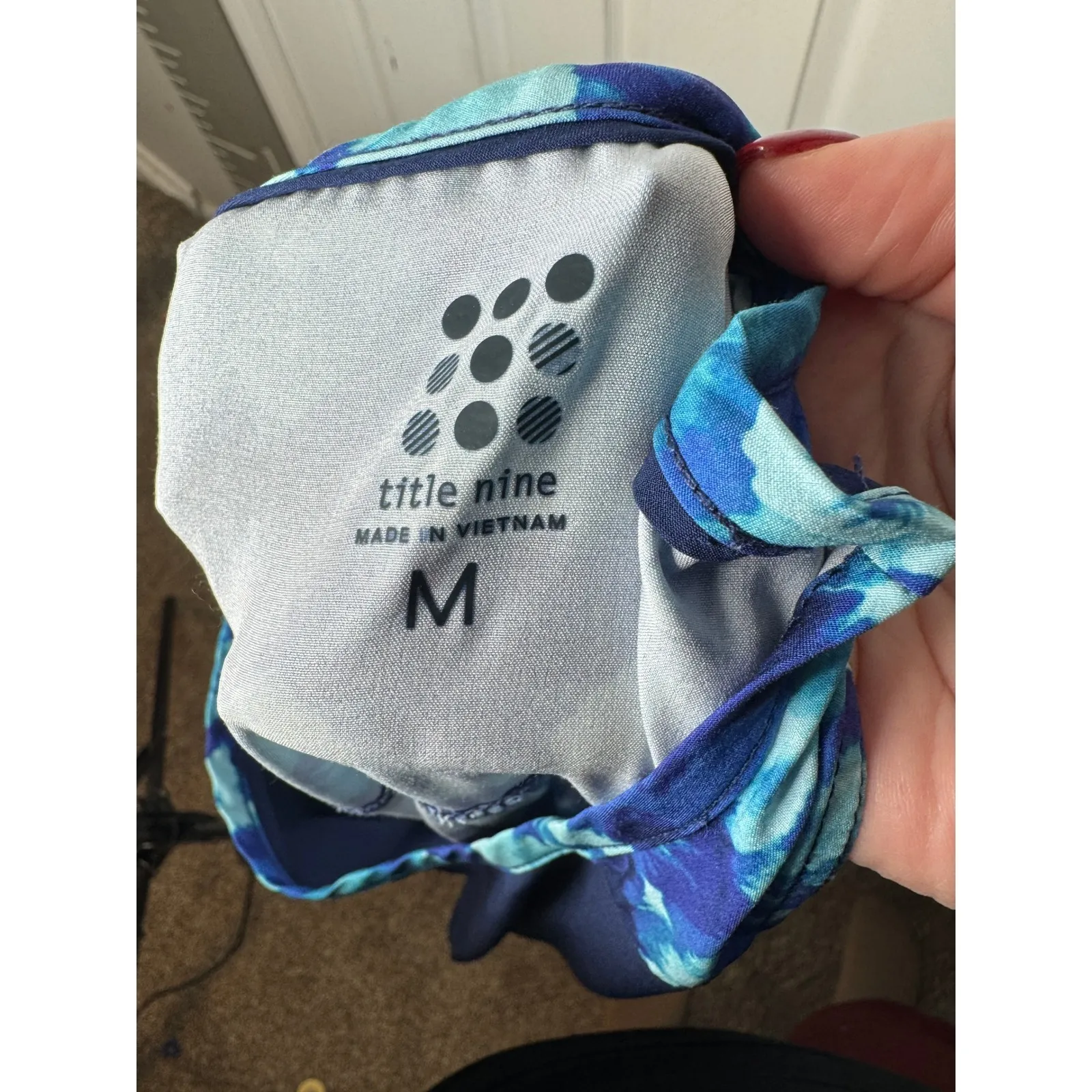 TITLE NINE Niblene Sleeveless Athletic Dress Navy/Printed Back Pockets Size M - Image 3